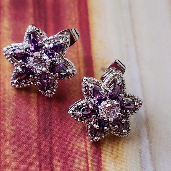Jewelry - EARRINGS
